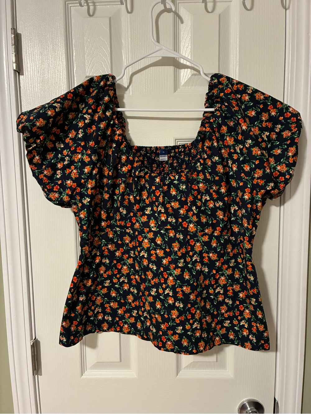 Old Navy Black Floral Smocked Puff Sleeve Blouse